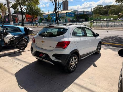 CHEVROLET Onix Hatch 1.4 4P FLEX ACTIV, Foto 4