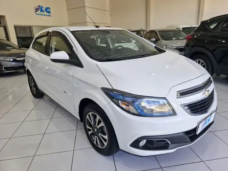 CHEVROLET Onix Hatch 1.4 4P FLEX LTZ, Foto 3
