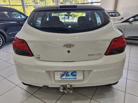 CHEVROLET Onix Hatch 1.4 4P FLEX LTZ, Foto 9