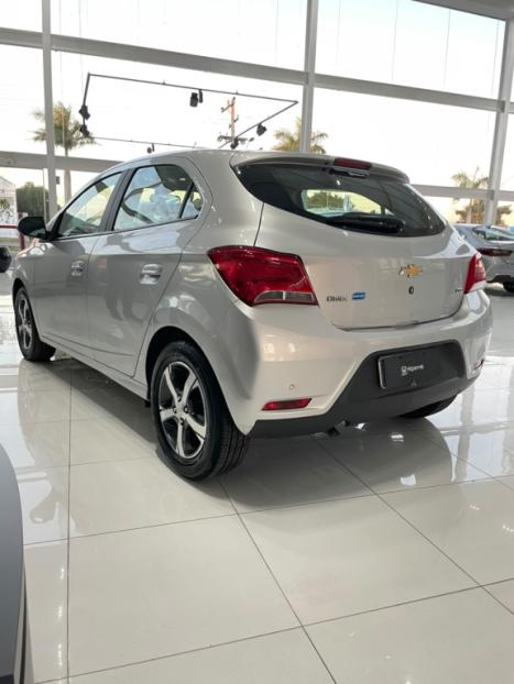 CHEVROLET Onix Hatch 1.4 4P FLEX LTZ AUTOM�TICO, Foto 3