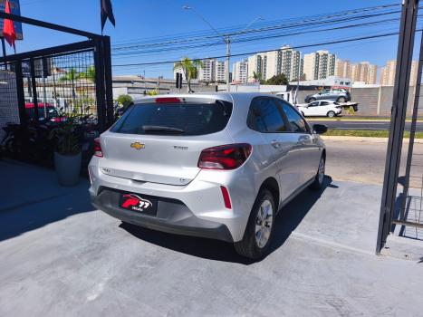 CHEVROLET Onix Hatch 1.0 12V 4P FLEX LT TURBO AUTOM�TICO, Foto 4