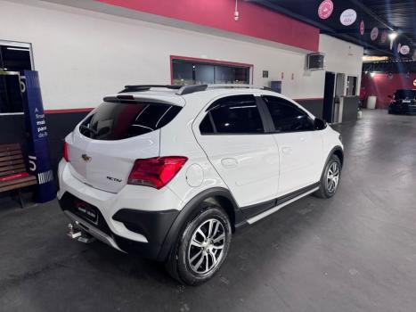 CHEVROLET Onix Hatch 1.4 4P FLEX ACTIV AUTOM�TICO, Foto 8