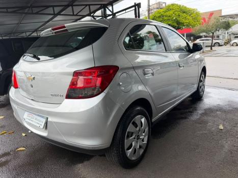 CHEVROLET Onix Hatch 1.4 4P FLEX LT, Foto 8