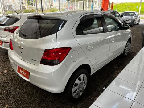 CHEVROLET Onix Hatch 1.4 4P FLEX LT, Foto 3