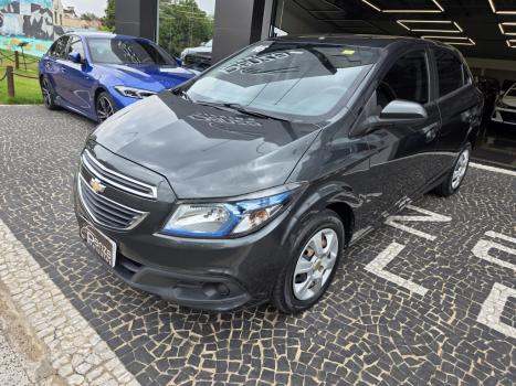 CHEVROLET Onix Sedan 1.4 4P FLEX LT, Foto 2