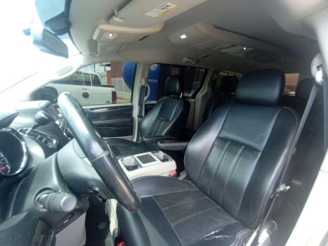 CHRYSLER Town & Country 3.6 V6 12V 4P LIMITED AUTOM�TICO, Foto 12