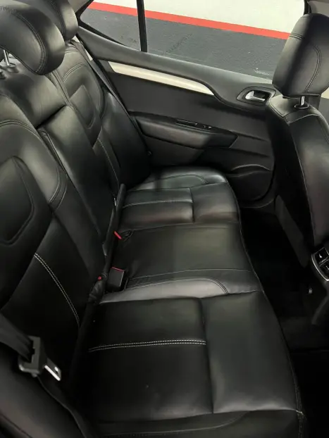 CITROEN C4 Sedan 1.6 16V 4P LOUNGE ORIGINE BUSINESS THP TURBO AUTOMÁTICO, Foto 5 CITROEN C4 Sedan 1.6 16V 4P LOUNGE ORIGINE BUSINESS THP TURBO AUTOMÁTICO, Foto 5