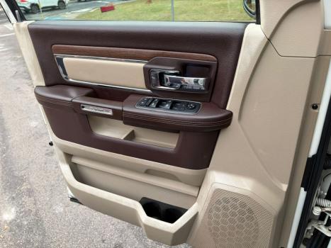 DODGE Ram 6.7 I6 24V 4P 2500 LARAMIE 4X4 TURBODIESEL  AUTOM�TICO CABINE DUPLA, Foto 8