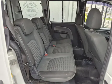 FIAT Doblo 1.8 16V 4P FLEX ADVENTURE 6 LUGARES, Foto 5