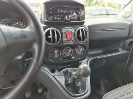 FIAT Doblo 1.8 16V 4P FLEX ADVENTURE 6 LUGARES, Foto 9