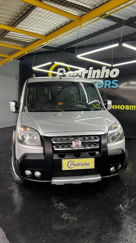 FIAT Doblo 1.8 16V 4P FLEX ADVENTURE 6 LUGARES, Foto 3