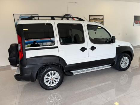 FIAT Doblo 1.8 4P FLEX ADVENTURE LOCKER 6 LUGARES, Foto 2