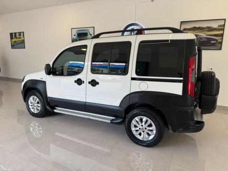 FIAT Doblo 1.8 4P FLEX ADVENTURE LOCKER 6 LUGARES, Foto 4