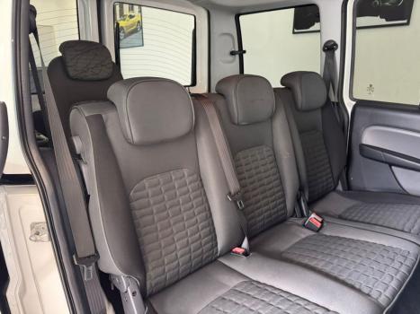 FIAT Doblo 1.8 4P FLEX ADVENTURE LOCKER 6 LUGARES, Foto 9