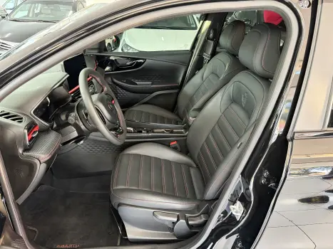 FIAT Fastback 1.3 16V 4P FLEX ABARTH TURBO 270 AUTOM�TICO, Foto 8