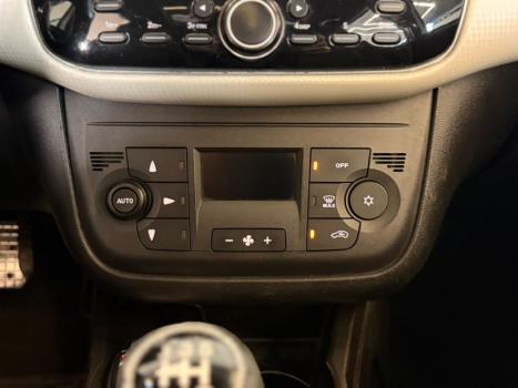 FIAT Punto 1.4 16V 4P T-JET TURBO, Foto 13