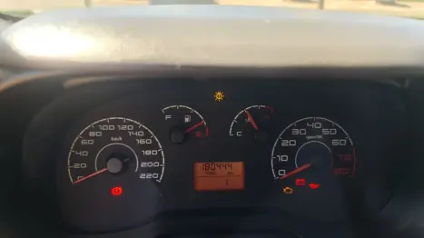 FIAT Punto 1.4 4P ATTRACTIVE FLEX, Foto 15