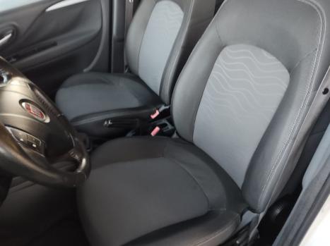 FIAT Punto 1.6 16V 4P ESSENCE FLEX, Foto 4
