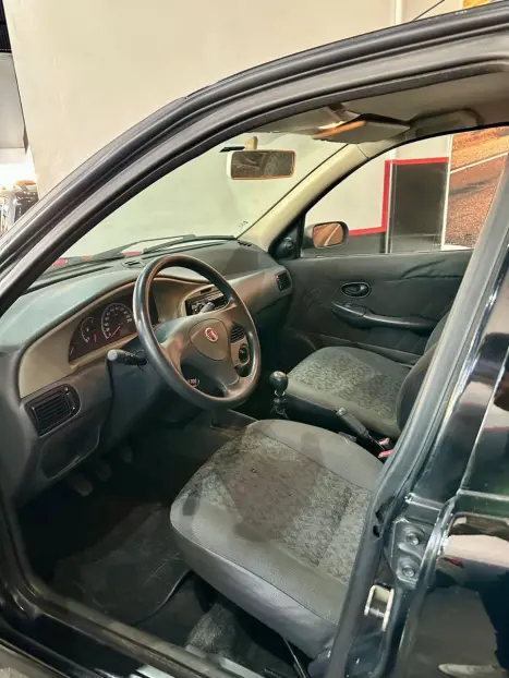 FIAT Siena 1.0 16V 4P EX, Foto 2