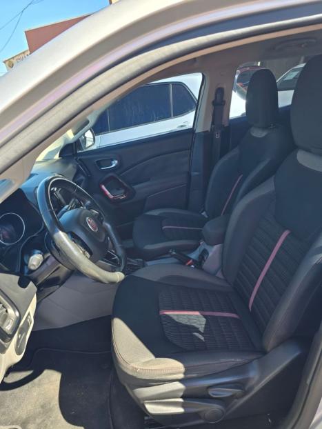 FIAT Toro 1.8 16V 4P FLEX FREEDOM ROAD AUTOM�TICO, Foto 12