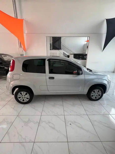 FIAT Uno 1.0 FLEX VIVACE, Foto 3 FIAT Uno 1.0 FLEX VIVACE, Foto 3