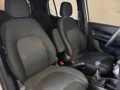 FIAT Uno 1.4 4P FLEX SPORTING, Foto 6