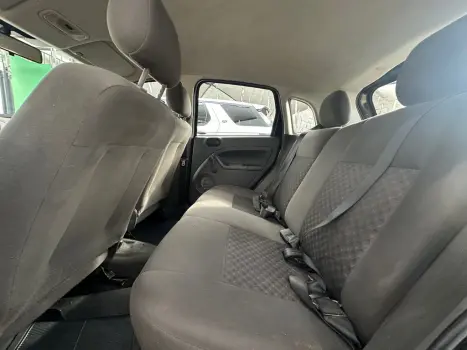 FORD Fiesta Hatch 1.4 16V 4P CLX , Foto 11