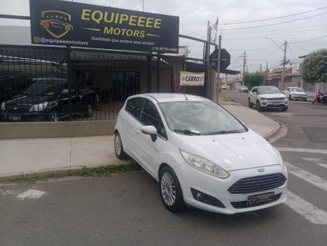FORD Fiesta Hatch 1.6 16V 4P FLEX TITANIUM POWERSHIFT AUTOM�TICO, Foto 3