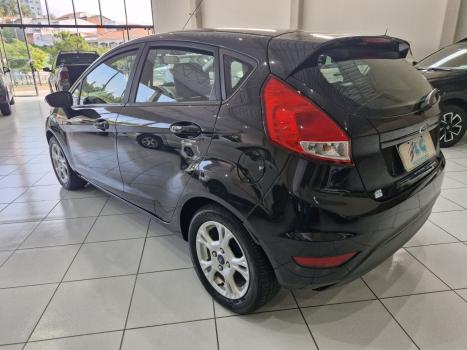 FORD Fiesta Hatch 1.6 4P SE PLUS FLEX, Foto 2