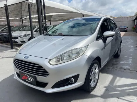 FORD Fiesta Hatch 1.6 16V 4P FLEX TITANIUM POWERSHIFT AUTOMÁTICO, Foto 3