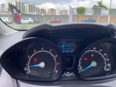 FORD Fiesta Hatch 1.6 16V 4P FLEX TITANIUM POWERSHIFT AUTOMÁTICO, Foto 7