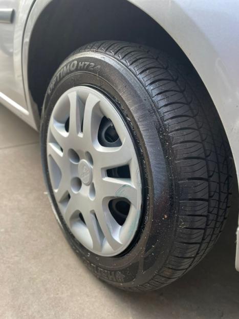 FORD Fiesta Sedan 1.6 4P FLEX, Foto 13