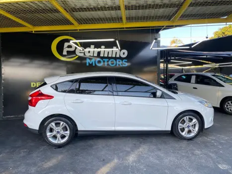 FORD Focus Hatch 1.6 16V 4P FLEX S, Foto 8