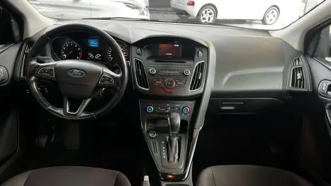 FORD Focus Sedan 2.0 16V 4P FLEX S POWERSHIFT AUTOM�TICO, Foto 12