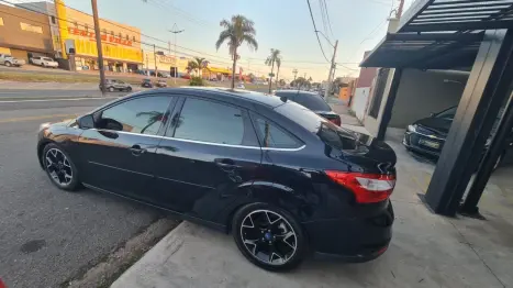 FORD Focus Sedan 2.0 16V 4P FLEX TITANIUM AUTOM�TICO, Foto 5