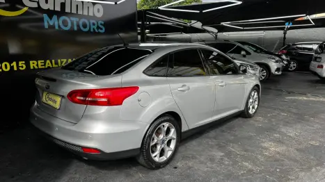 FORD Focus Sedan 2.0 16V 4P FLEX S POWERSHIFT AUTOM�TICO, Foto 6