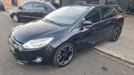 FORD Focus Sedan 2.0 16V 4P FLEX TITANIUM POWERSHIFT AUTOM�TICO, Foto 2
