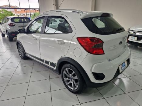 FORD Ka Hatch 1.5 12V 4P FLEX TI-VCT FREESTYLE AUTOMÁTICO, Foto 2