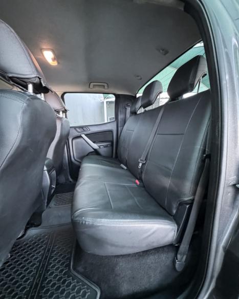 FORD Ranger 2.2 16V XLS DIESEL 4X4 CABINE DUPLA AUTOM�TICO, Foto 10