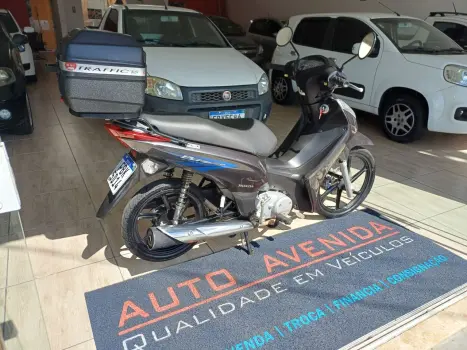 HONDA Biz 125 EX, Foto 3