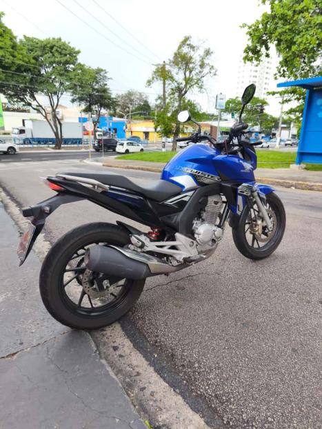 HONDA CB 250 F Twister , Foto 3