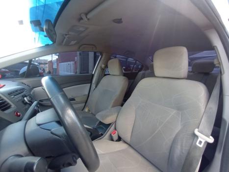 HONDA Civic 1.8 16V 4P FLEX LXS AUTOM�TICO, Foto 13