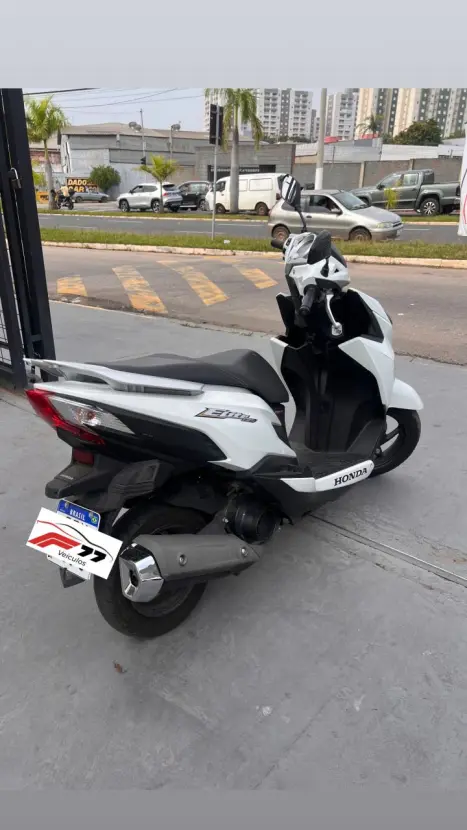 HONDA Elite 125 , Foto 4