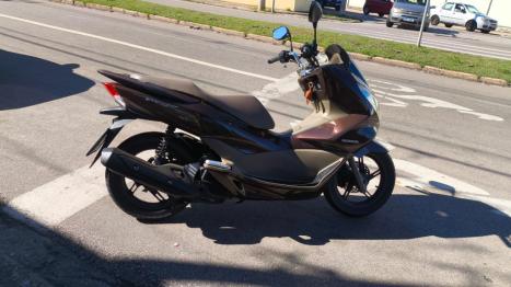 HONDA PCX 150 DLX, Foto 2
