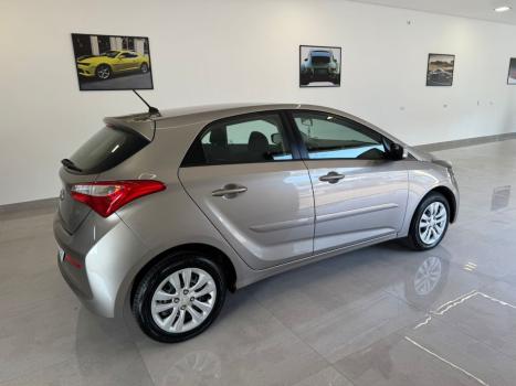 HYUNDAI HB 20 Hatch 1.6 16V 4P FLEX COMFORT, Foto 2