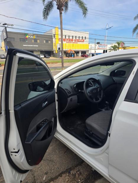 HYUNDAI HB 20 Sedan 1.6 16V 4P FLEX COMFORT PLUS AUTOM�TICO, Foto 11