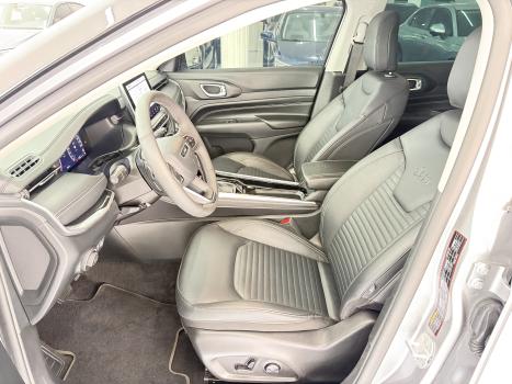 JEEP Commander 1.3 16V 4P FLEX T270 LONGITUDE TURBO AUTOM�TICO AT6, Foto 9