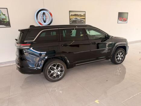 JEEP Commander 2.0 16V 4P TD380 OVERLAND 4X4 TURBO DIESEL AUTOMÁTICO AT9, Foto 5