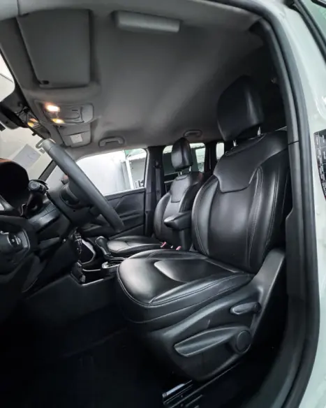 JEEP Renegade 1.8 16V 4P FLEX AUTOMÁTICO, Foto 9