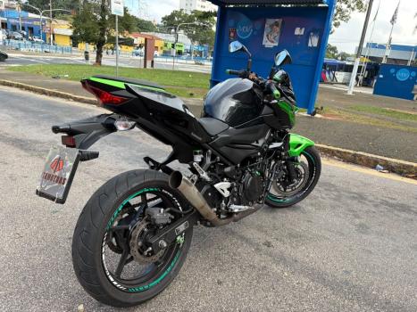 KAWASAKI Z 400 ABS, Foto 3